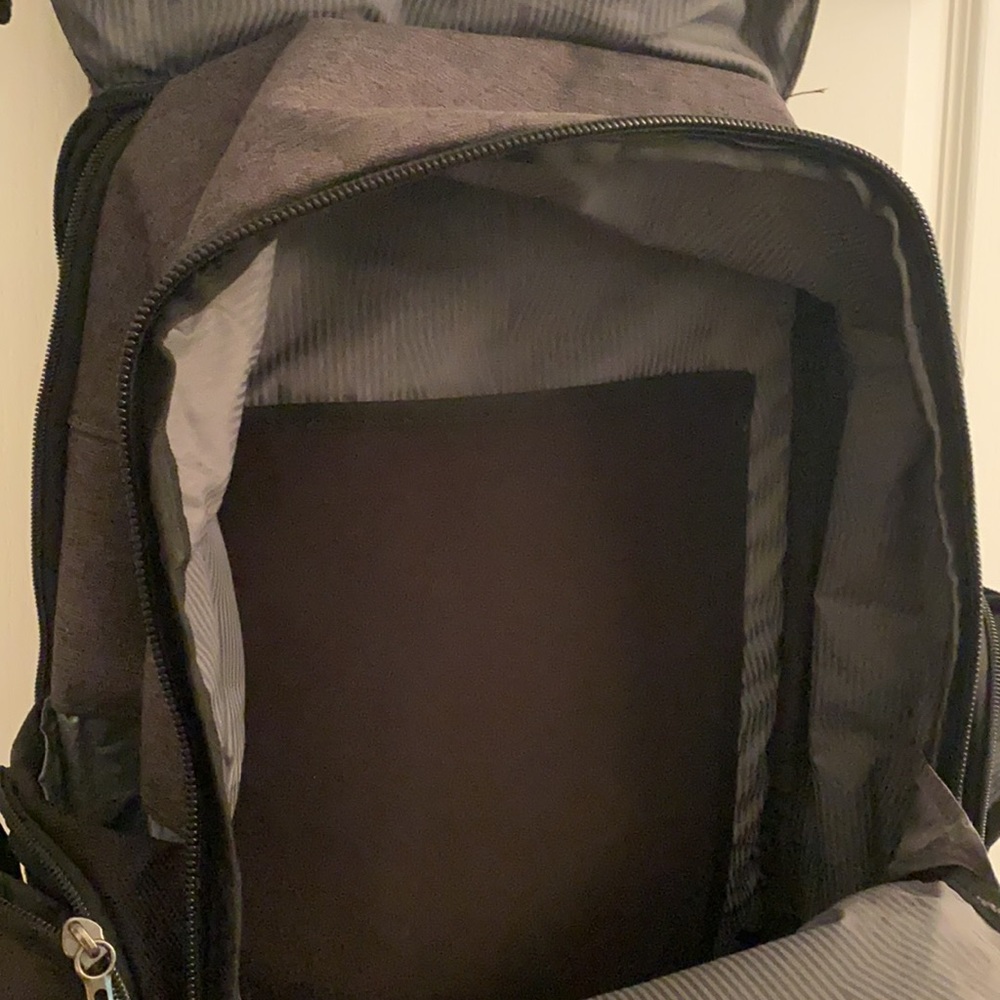 Extremely Sturdy Backpack With Multiple Compartme… - image 5